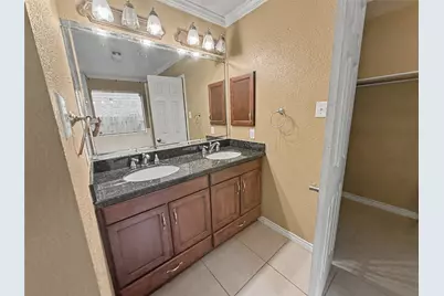 914 Chase Creek Circle, Bacliff, TX 77518 - Photo 12