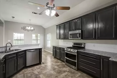 2707 Lake Breeze Lane, Crosby, TX 77532 - Photo 4