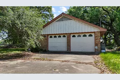 718 Staffordshire  Road Road, Stafford, TX 77477 - Photo 4
