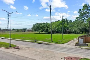 718 Staffordshire Road Rd, Stafford, TX 77477 - Photo 6