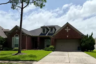 1062 Cayman Bend Ln, League City, TX 77573 - Photo 4
