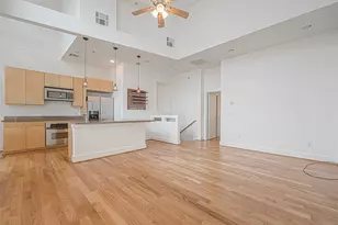 1555 Birdsall St, Houston, TX 77007 - Photo 2