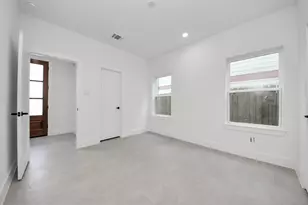 929 Fisher St, Houston, TX 77018 - Photo 34