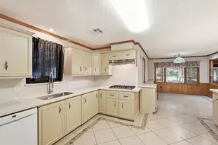 1718 Fairhill Cir, Texas City, TX 77591 - Photo 12