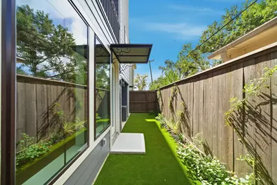 1709 Bologna Lane, Houston, TX 77055 - Photo 16