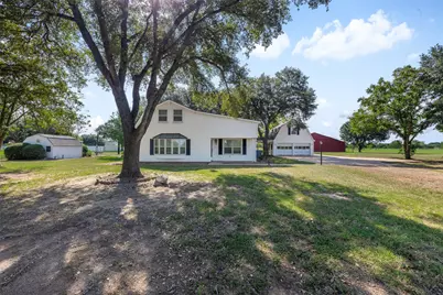 1713 Woody Lane, Sealy, TX 77474 - Photo 2