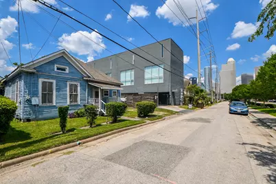 1318 Cleveland Street, Houston, TX 77019 - Photo 2