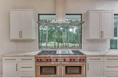 24 Autumn Crescent, The Woodlands, TX 77381 - Photo 16