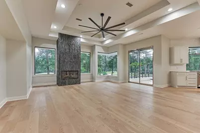 24 Autumn Crescent, The Woodlands, TX 77381 - Photo 10