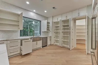 24 Autumn Crescent, The Woodlands, TX 77381 - Photo 18