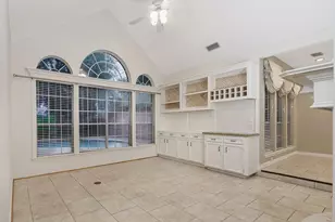 39 N Morning Cloud Cir, The Woodlands, TX 77381 - Photo 16