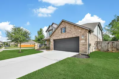 19234 Red Cascade Court, Tomball, TX 77377 - Photo 4