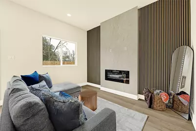 704 Savonna, Houston, TX 77076 - Photo 4