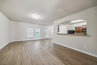 5827 Golden Cove Road, Cove, TX 77523 - Photo 2