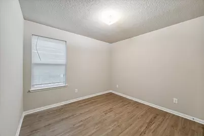 5827 Golden Cove Road, Cove, TX 77523 - Photo 10