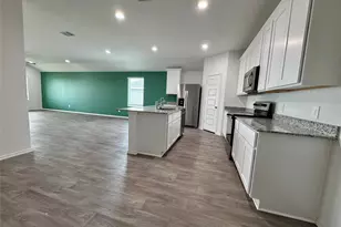 2216 Laurel Bloom Ln, Sealy, TX 77474 - Photo 6