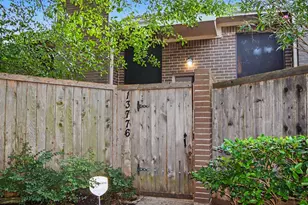 13776 Hollowgreen Dr, Houston, TX 77082 - Photo 6