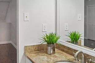 13776 Hollowgreen Dr, Houston, TX 77082 - Photo 20