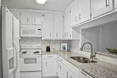 13776 Hollowgreen Drive #407, Houston, TX 77082 - Photo 10