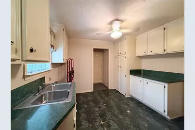 2735 Webster Street, Liberty, TX 77575 - Photo 24