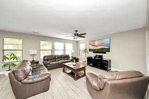 13915 Prosperity Ridge Dr, Houston, TX 77048 - Photo 8