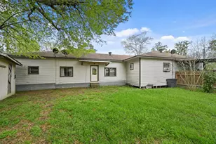 2137 Honey Tree St, Conroe, TX 77385 - Photo 10