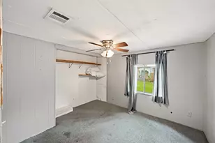 2137 Honey Tree St, Conroe, TX 77385 - Photo 10
