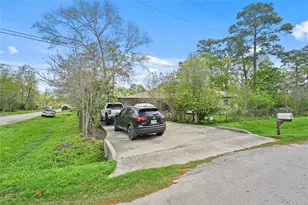 2137 Honey Tree St, Conroe, TX 77385 - Photo 12