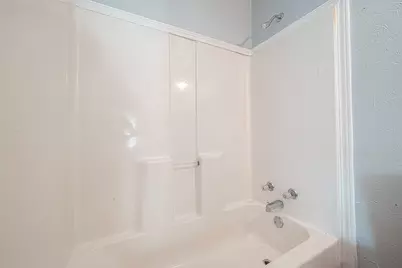 4810 Carmen Street, Houston, TX 77033 - Photo 16