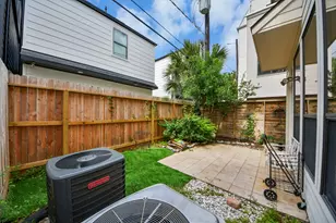 605 W Polk St, Houston, TX 77019 - Photo 40