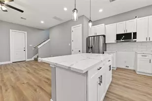 2022 Wavell St, Houston, TX 77088 - Photo 8
