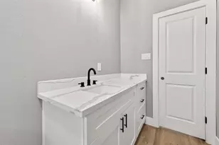 2022 Wavell St, Houston, TX 77088 - Photo 22