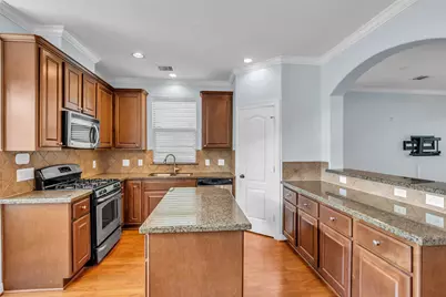 1821 Woodbend Village Court, Houston, TX 77055 - Photo 10