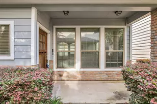 1821 Woodbend Village Ct, Houston, TX 77055 - Photo 2