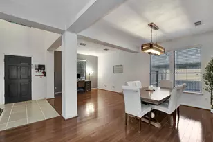 1809 Oakwood Dr E, Pearland, TX 77581 - Photo 4