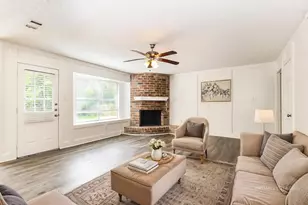 24106 Creekview Dr, Spring, TX 77389 - Photo 4