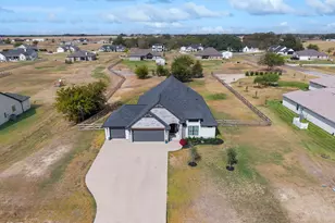 10379 Bourbon Ln, Bryan, TX 77808 - Photo 28