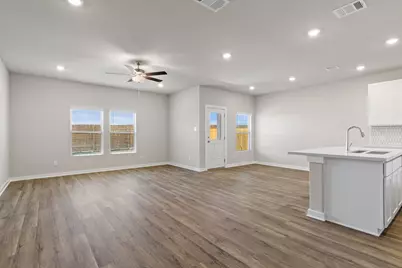 2490 N Heritage Drive, Dayton, TX 77535 - Photo 8