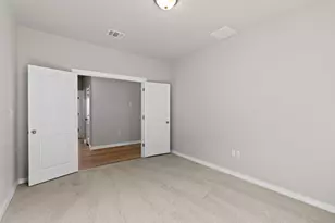 2490 N Heritage Dr, Dayton, TX 77535 - Photo 14