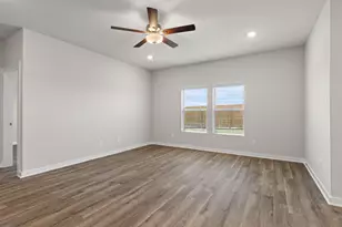 2490 N Heritage Dr, Dayton, TX 77535 - Photo 6