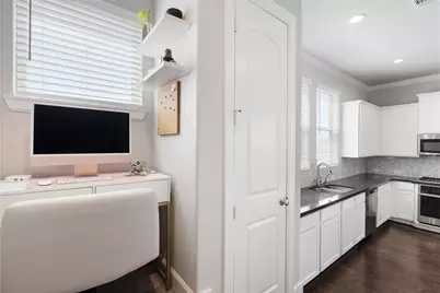 11918 Oakmont Valley Trace, Houston, TX 77051 - Photo 22