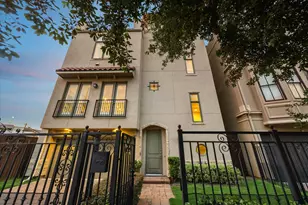 2006 Helena St, Houston, TX 77002 - Photo 1