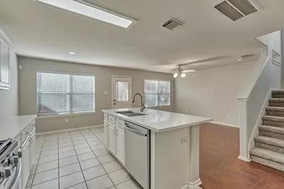 10 Musgrove Place, The Woodlands, TX 77382 - Photo 12