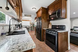 8314 Gulf Tree Ln, Houston, TX 77075 - Photo 12