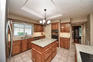 2307 Stephens Grant Dr, Sugar Land, TX 77479 - Photo 6