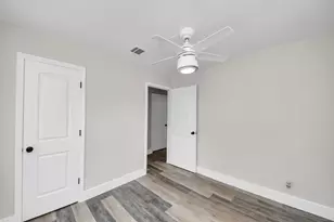 5903 Belneath St, Houston, TX 77033 - Photo 32
