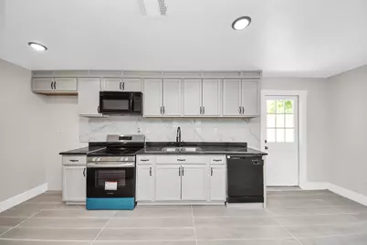5903 Belneath Street, Houston, TX 77033 - Photo 6