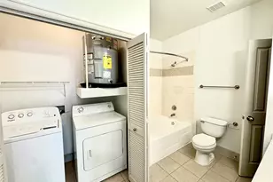 2222 Smith St, Houston, TX 77002 - Photo 4