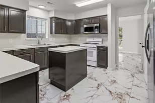 4418 W Thunderwood Cir, Fresno, TX 77545 - Photo 18