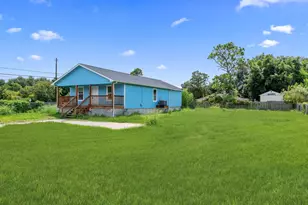 6403 O Brien St, Hitchcock, TX 77563 - Photo 6